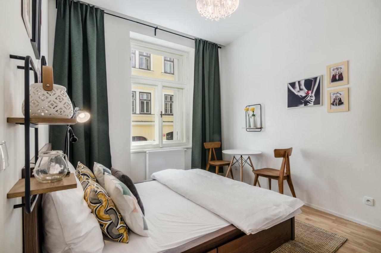 Zizkov Apt Prague By Michal&Friends ภายนอก รูปภาพ